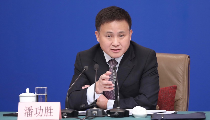 潘功胜：创新推出债券市场的“科技板”