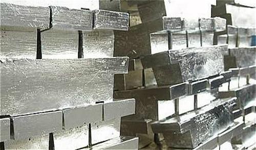 沪锡期货3月12日主力小幅上涨0.38% 收报263480.0元