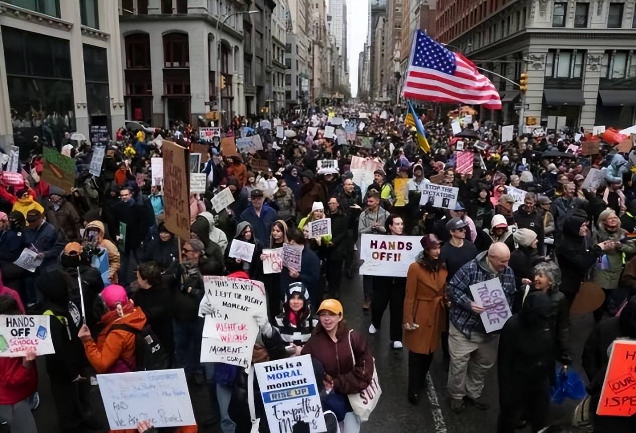 特朗普关税引发美债抛售潮 投资者纷纷涌向德国国债避险