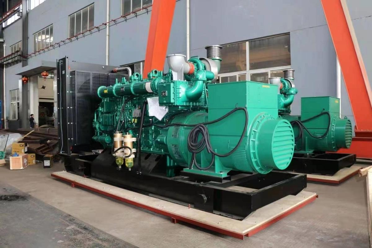 首批1000千瓦功率等级电池动力机车下线