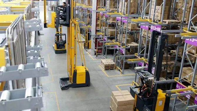 爱尔眼科：子公司公开摘牌获得广晟数码60%股权及特定债权项目