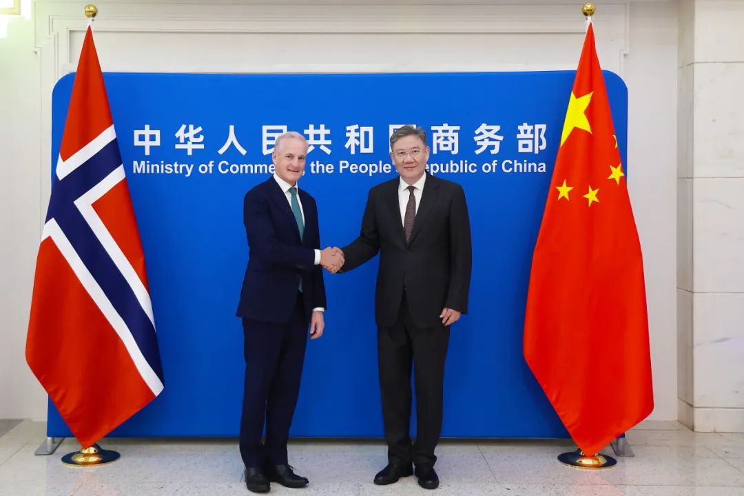 王文涛部长出席巴黎世贸组织小型部长会议