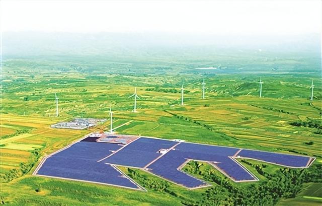 宁波华翔上半年扣非预计增长5.25%至25.73% 转型提速促进盈利能力改善