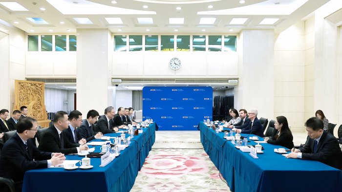 王文涛部长会见澳大利亚贸易部长法瑞尔