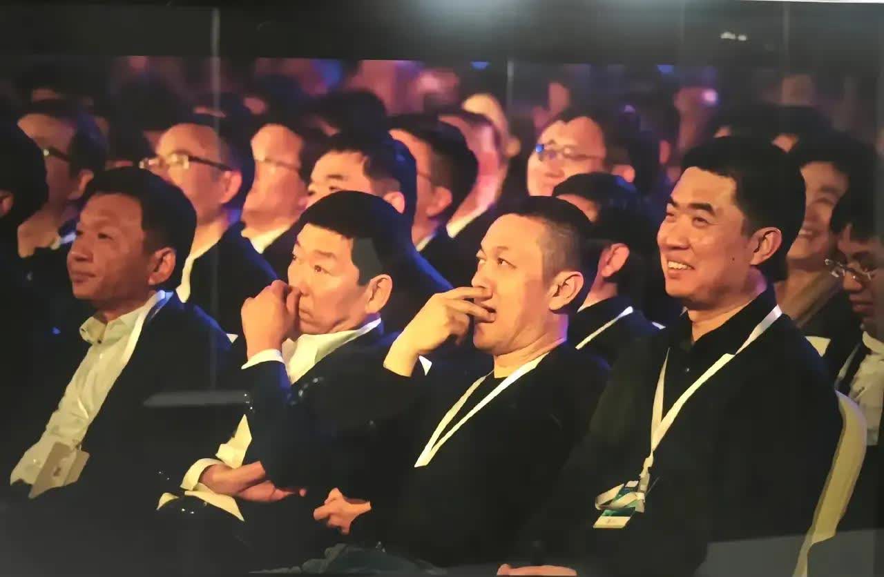 雷军：小米YU7标准版实测综合续航784km