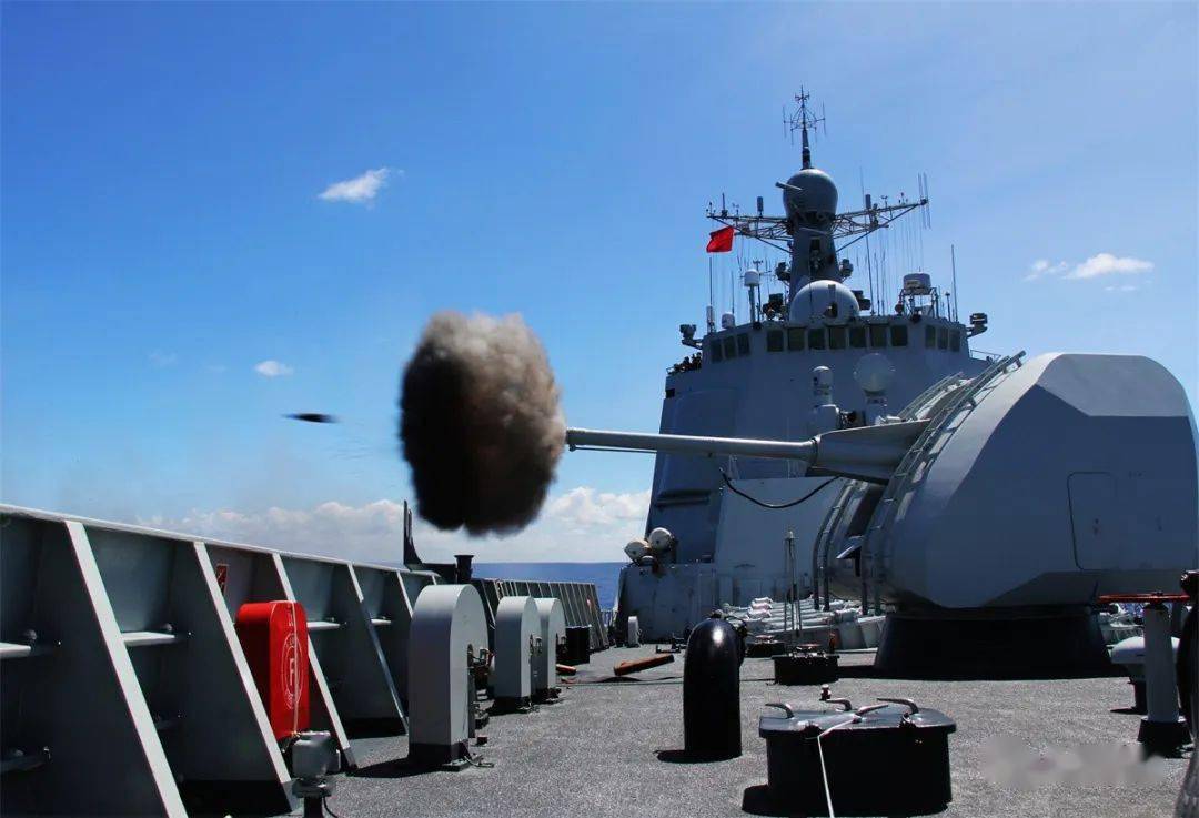 导弹一飞，保费翻倍：保险业打响“防御战”