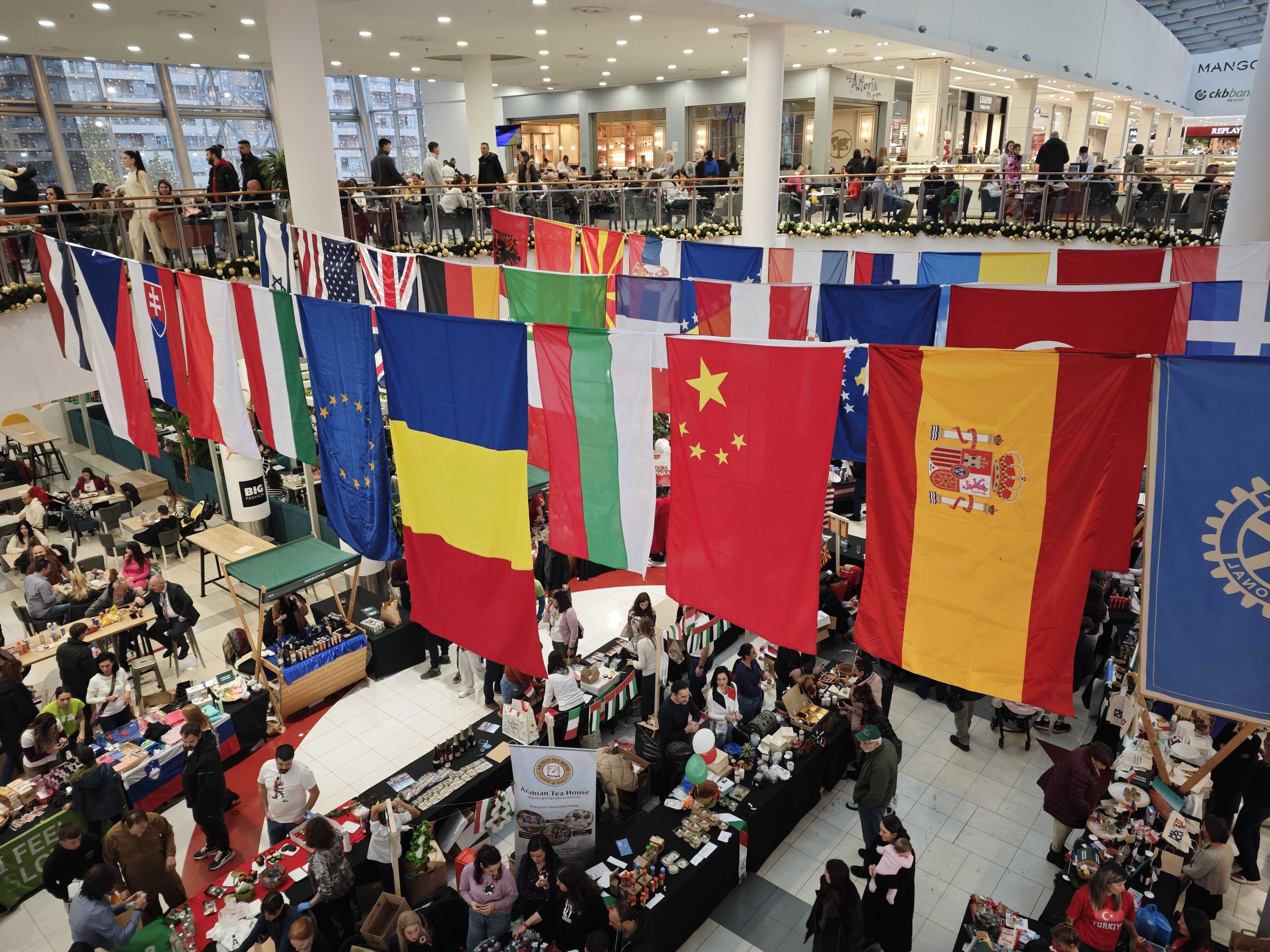 驻非盟使团临时代办张玮调研非洲中国商会