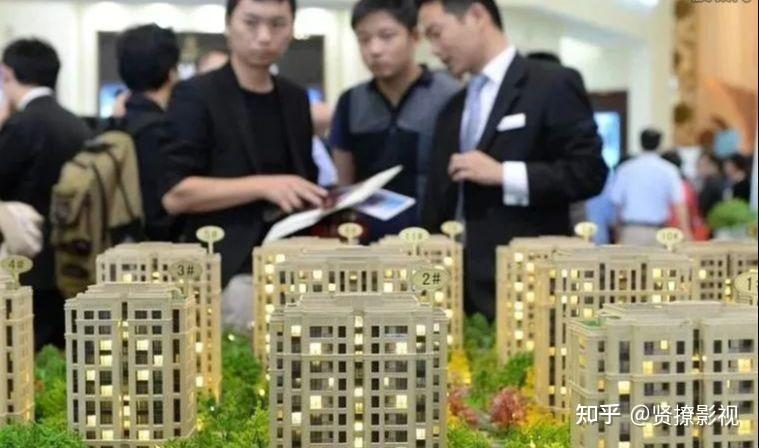 债基开始过苦日子？频繁遭遇赎回 多只收益转负 是该抄底还是避险？