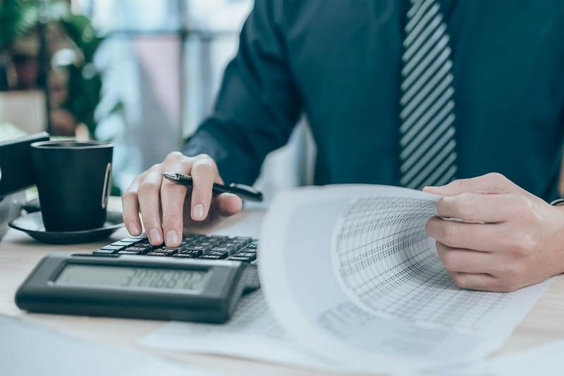 东方证券黄燕铭展望2026年股票市场机遇：前期在中盘蓝筹，后期在科技创新