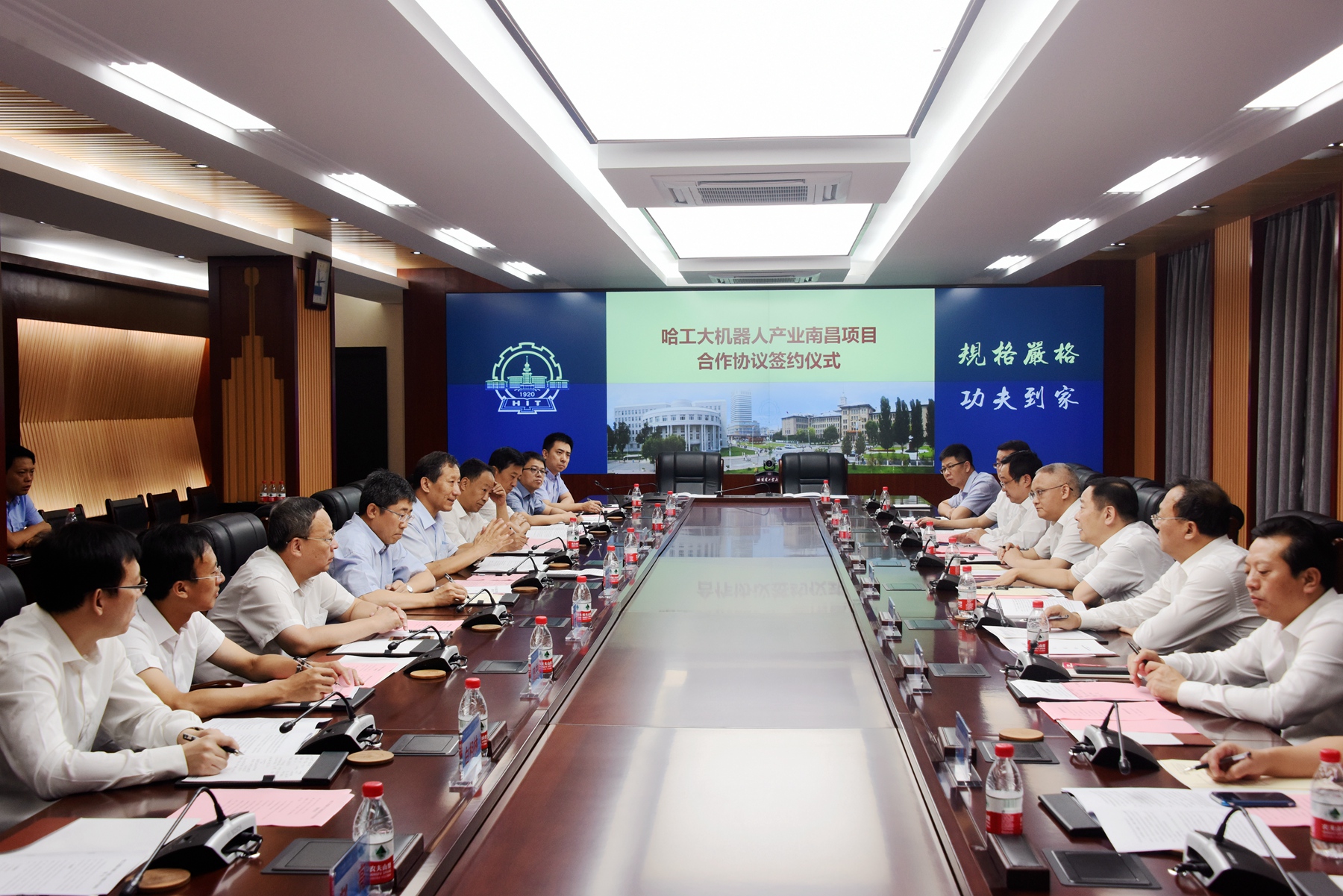 微光股份：公司和较多机器人公司建立了合作关系