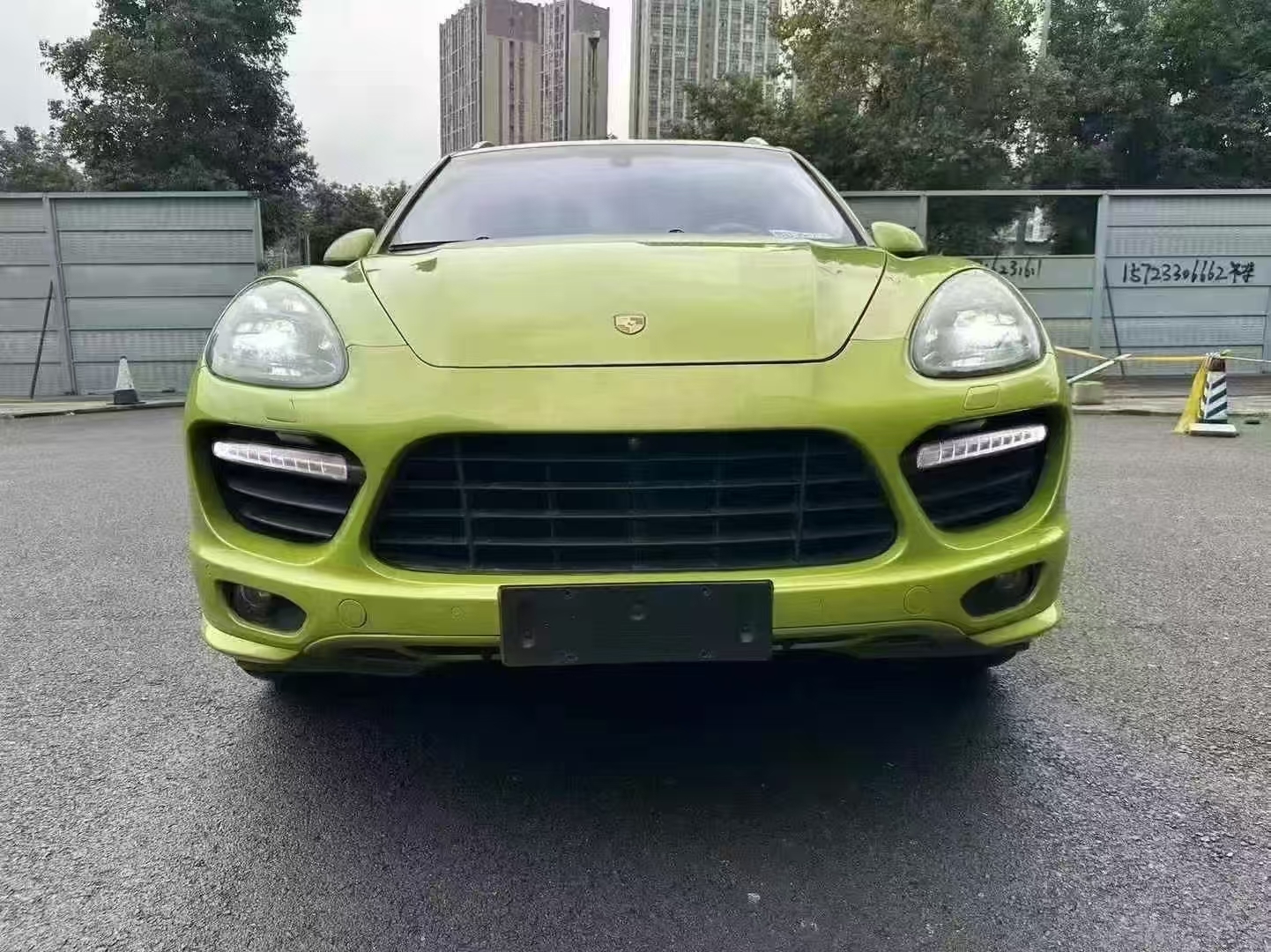 热搜!120多万卡宴只卖60万,不过……