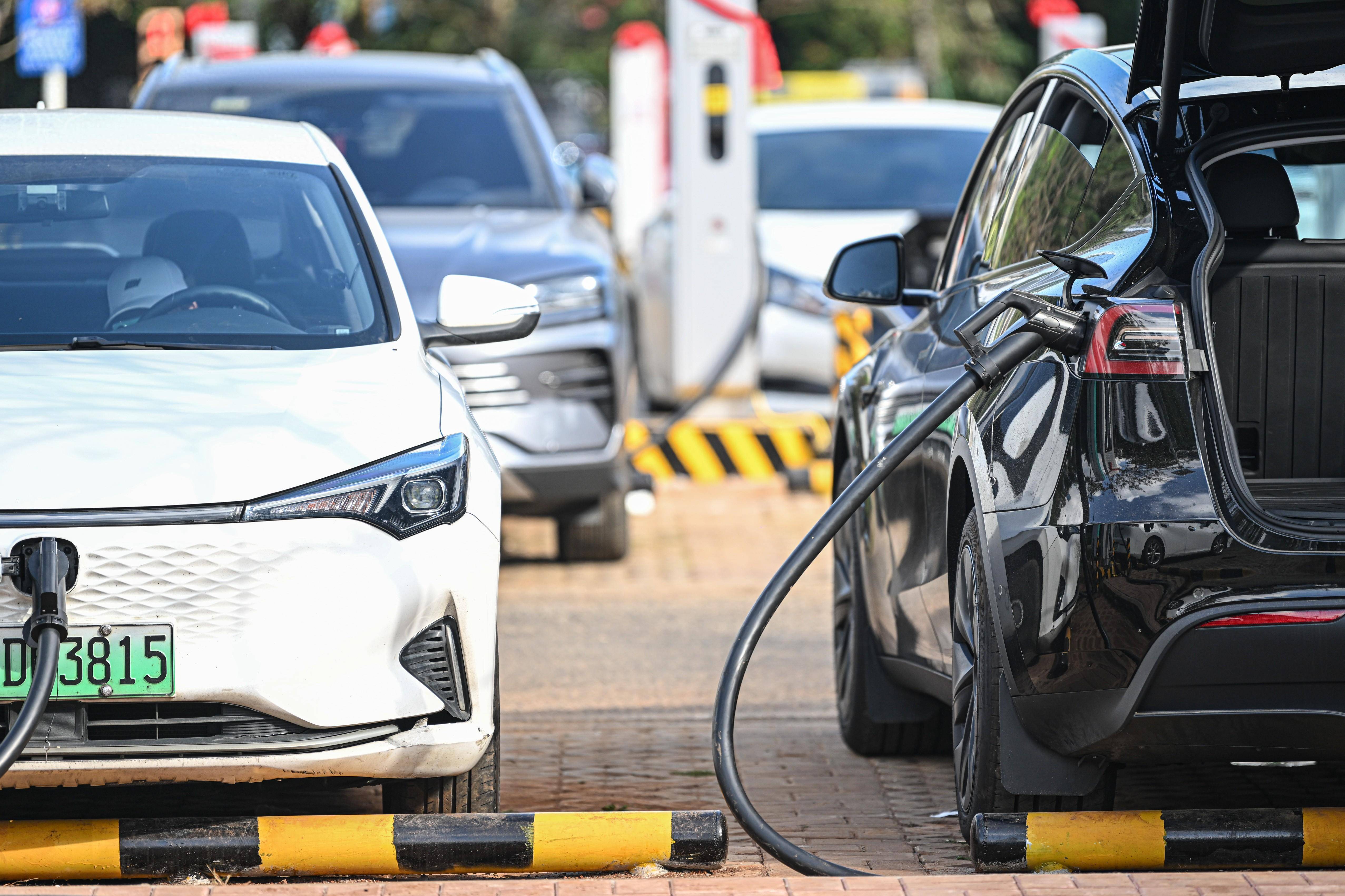 云意电气：目前正积极推进液冷充电枪产品的开发工作