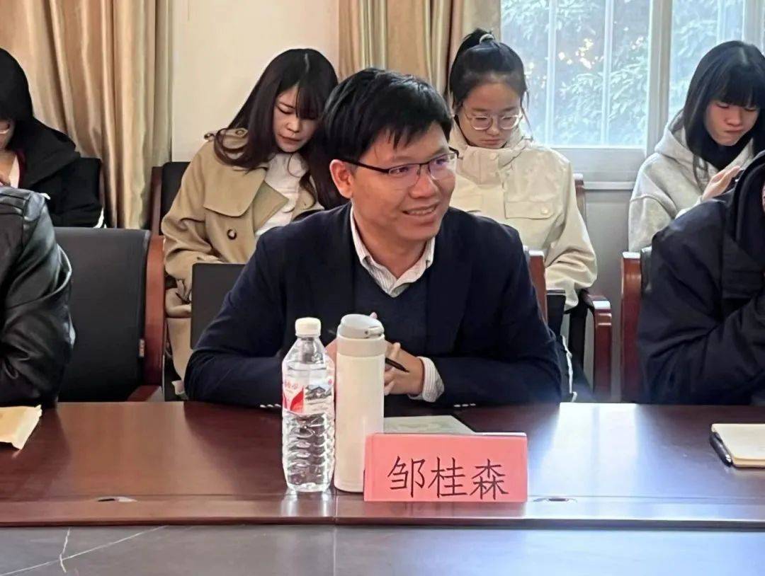 海致科技与智谱订立战略合作框架协议