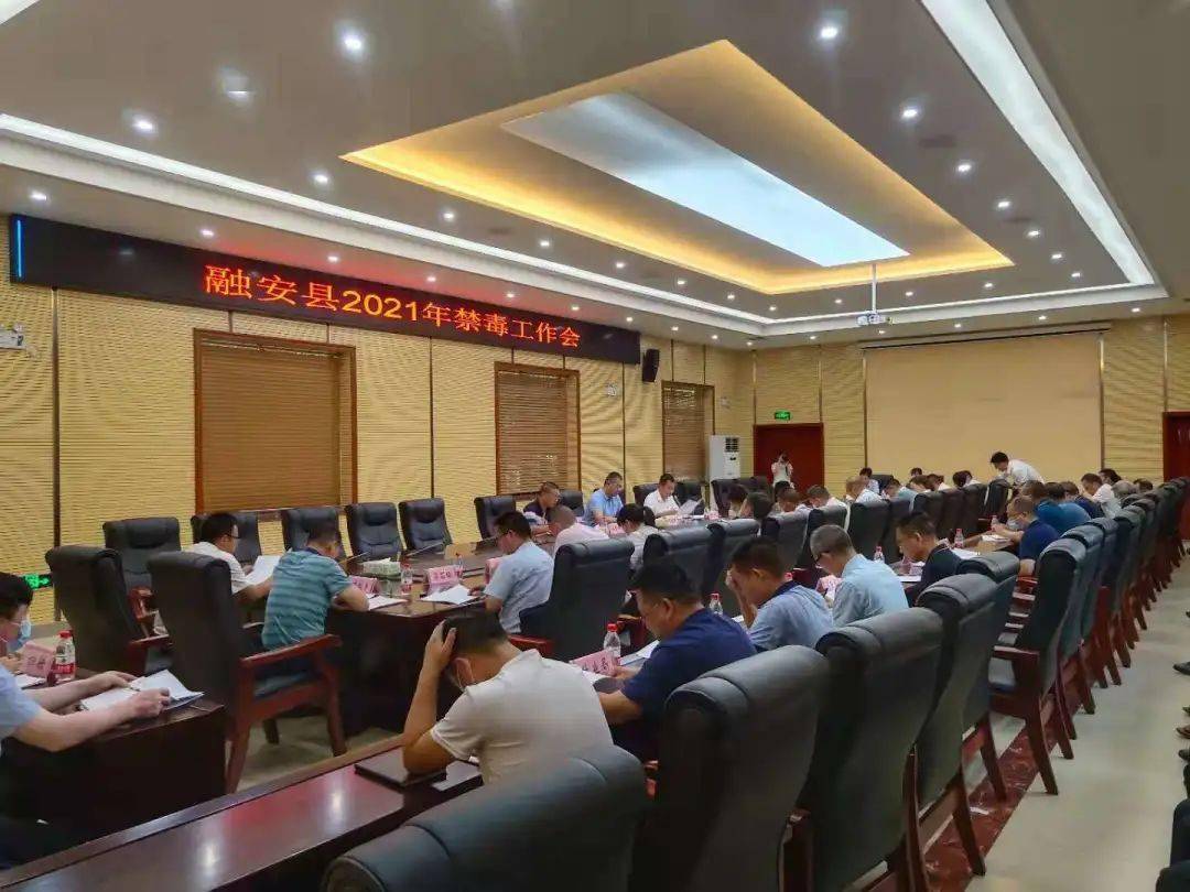 全国人大代表、长虹控股集团董事长柳江：多措并举推动绿色低碳产业融入民生日常