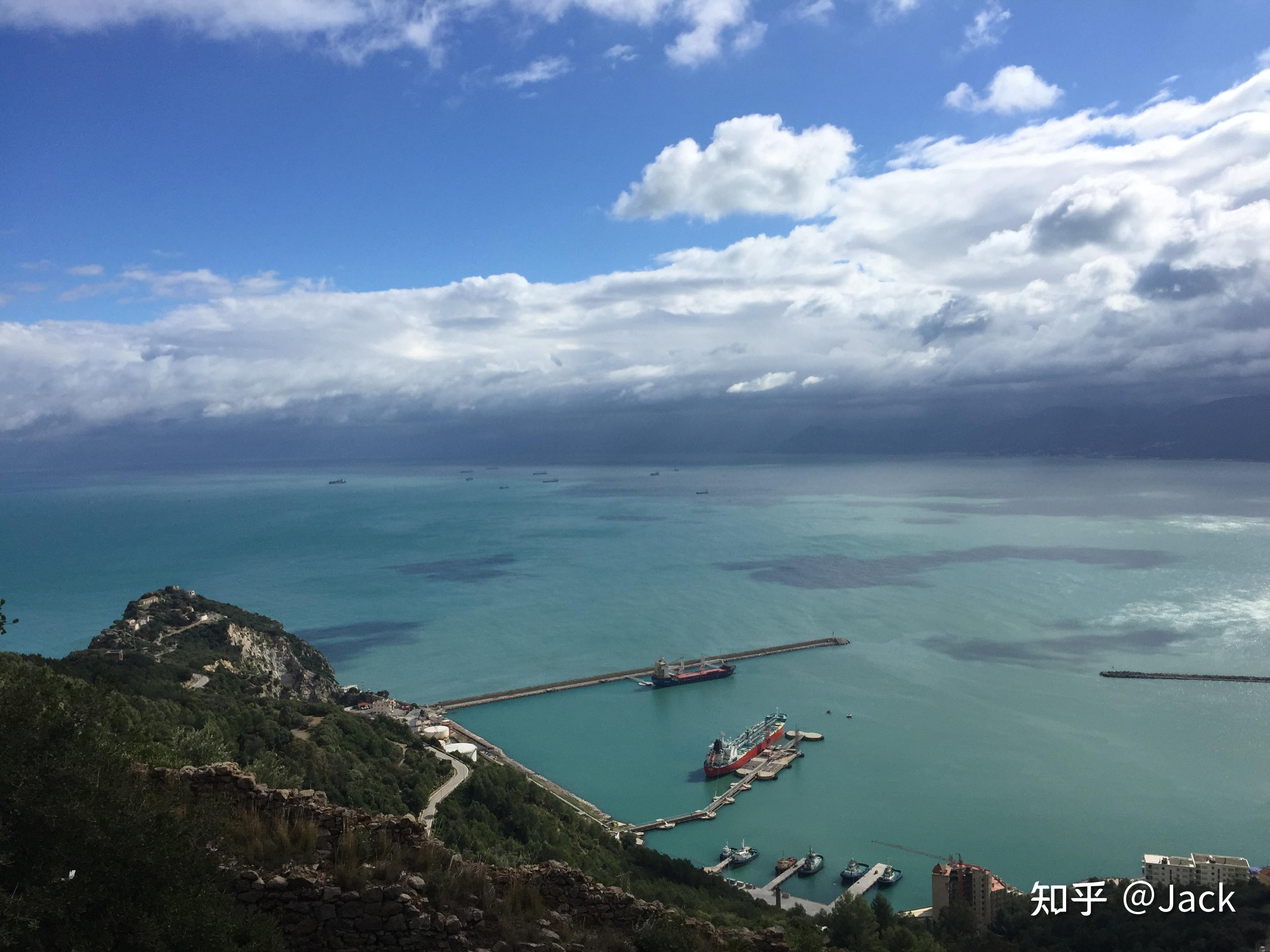 法国企业代表团拟访问阿尔及利亚重新在阿布局