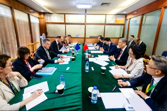 王文涛部长会见美中贸易全国委员会会员企业代表团