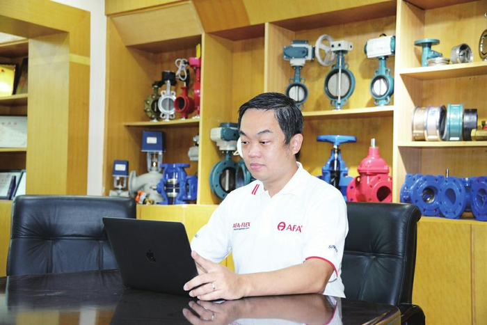 驻东盟大使王擎向地区媒体智库宣介全国两会精神