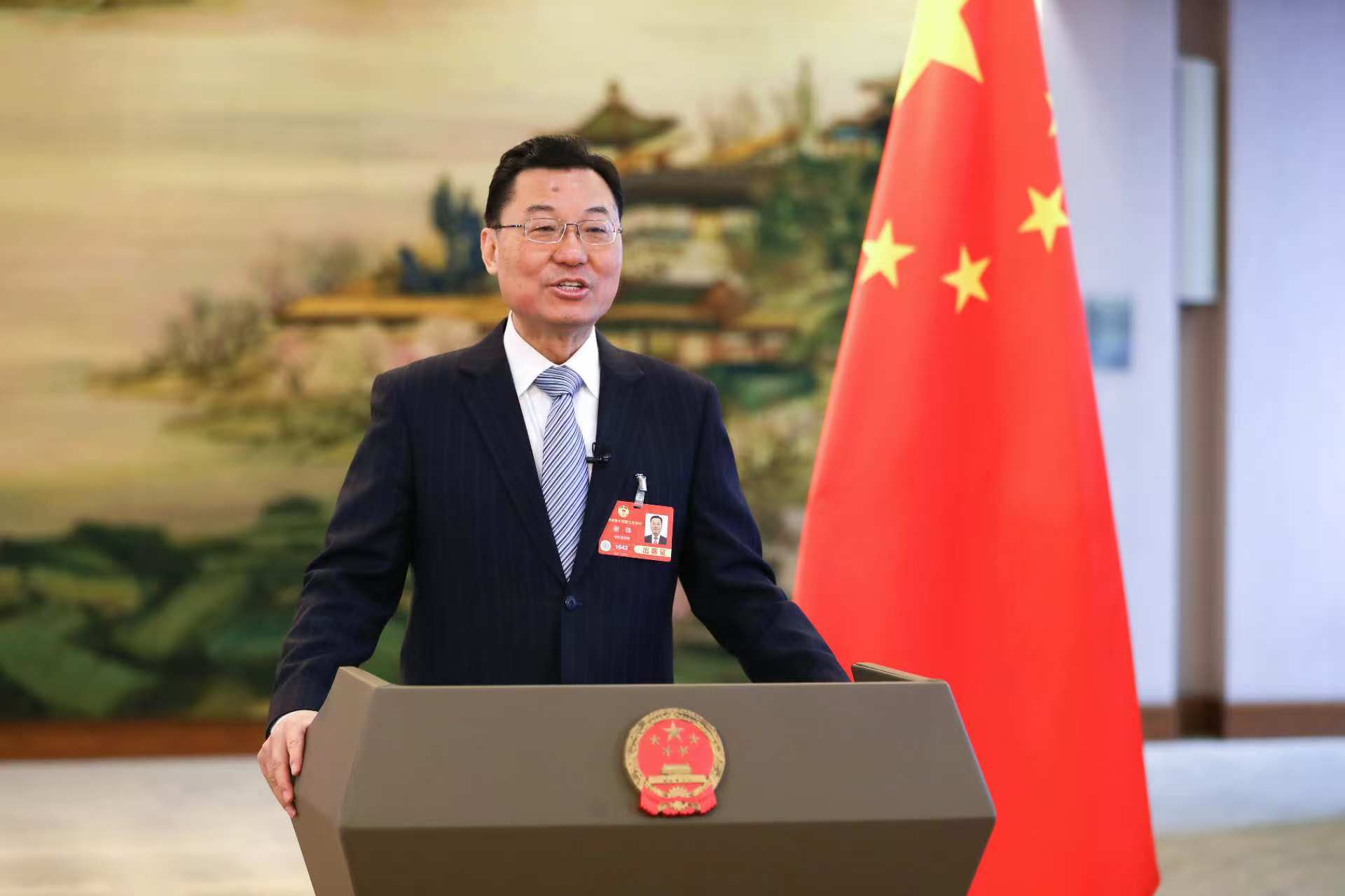 驻东盟大使王擎向地区媒体智库宣介全国两会精神